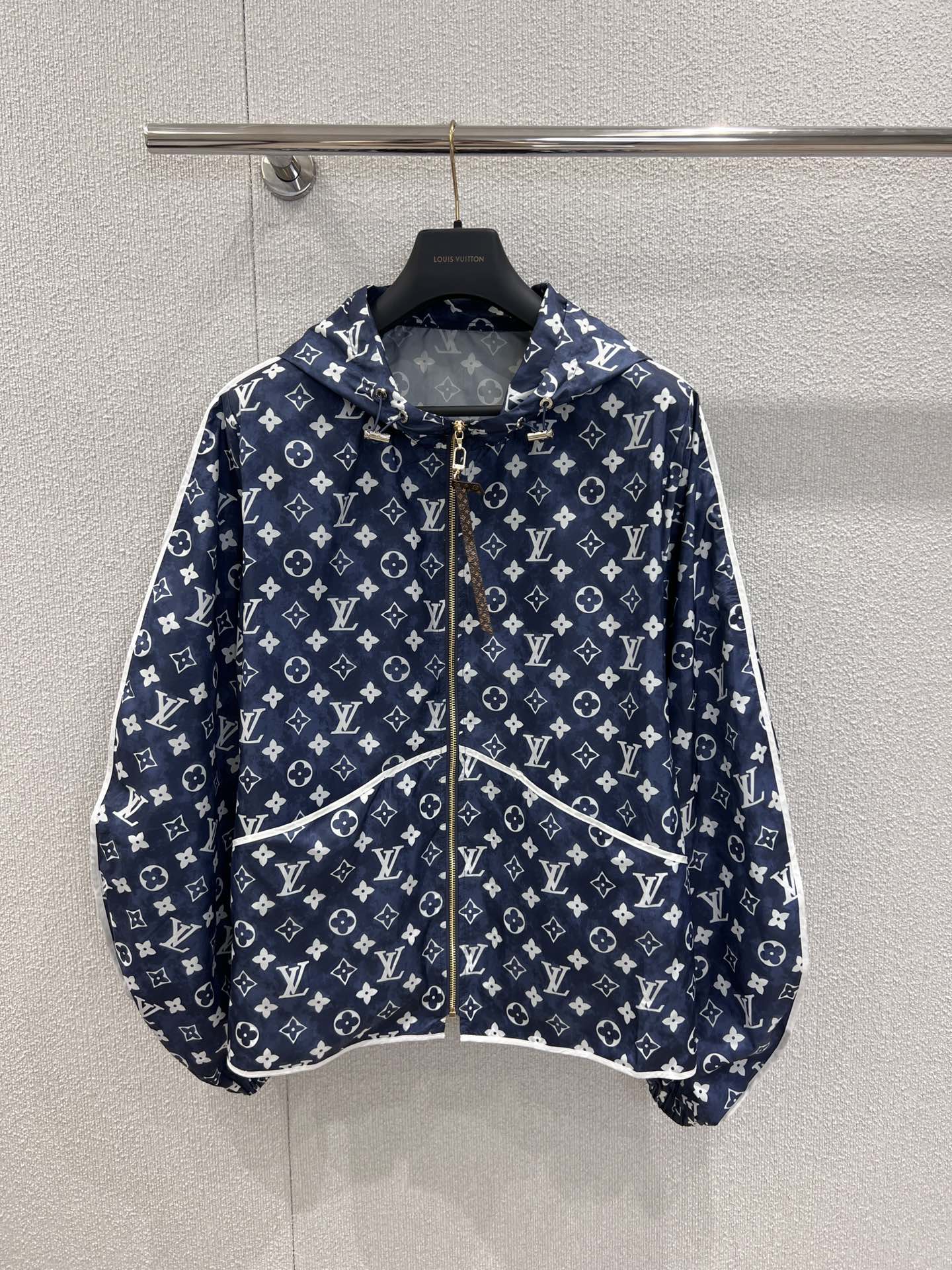 LU Jacket  Limited Windbreaker 2 Color's