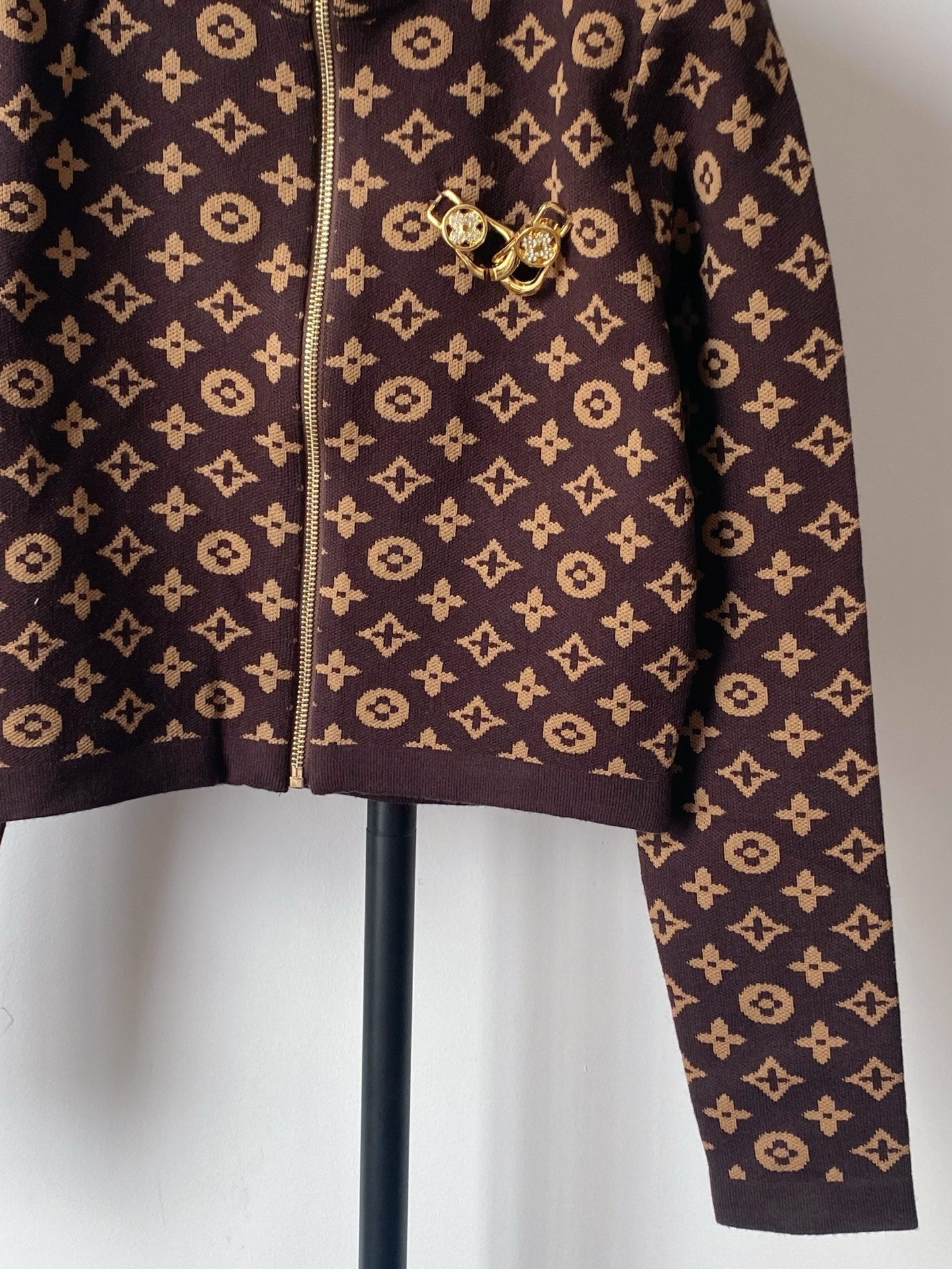 LU Jacket Woman  GIF