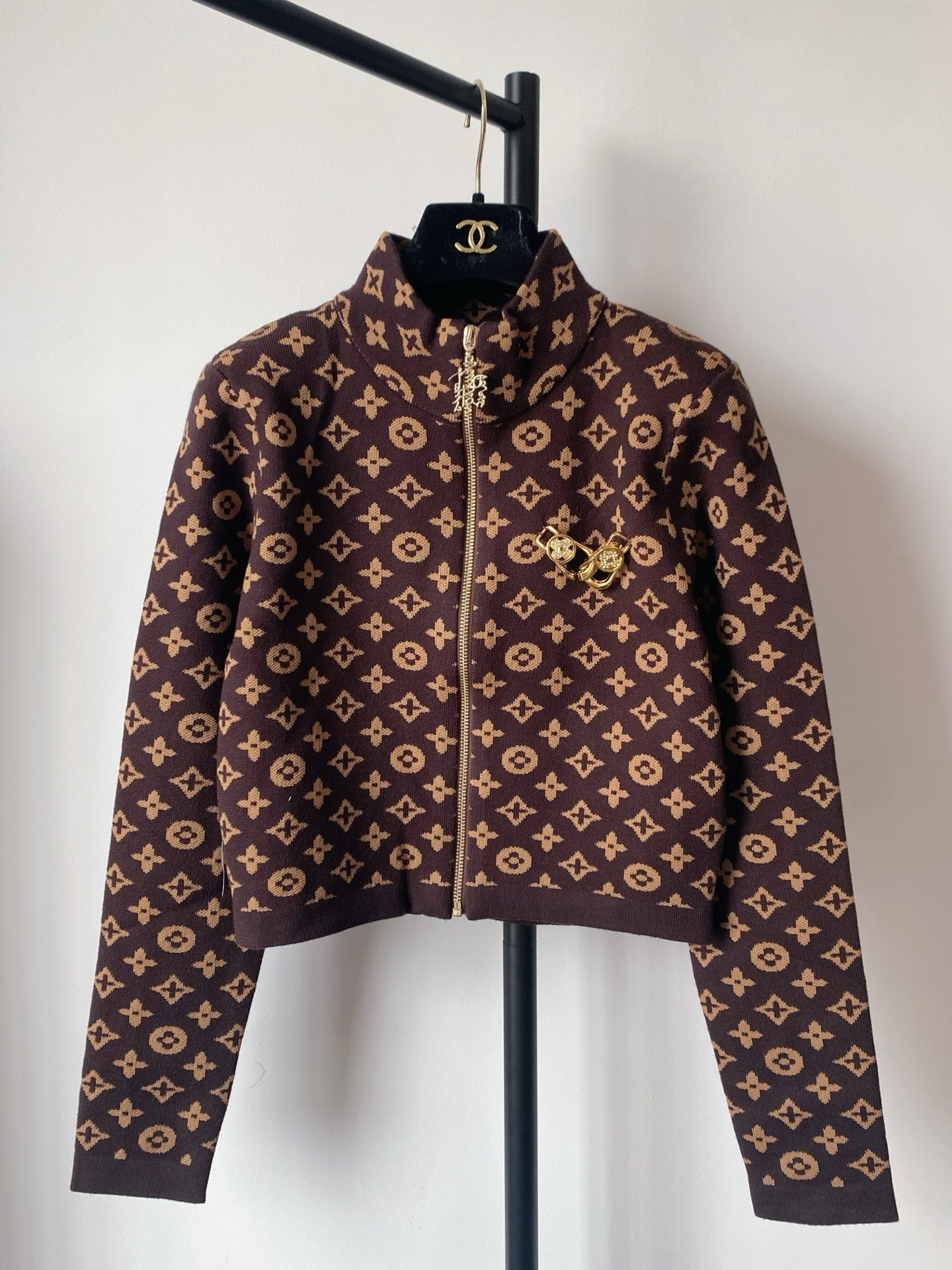LU Jacket Woman  GIF