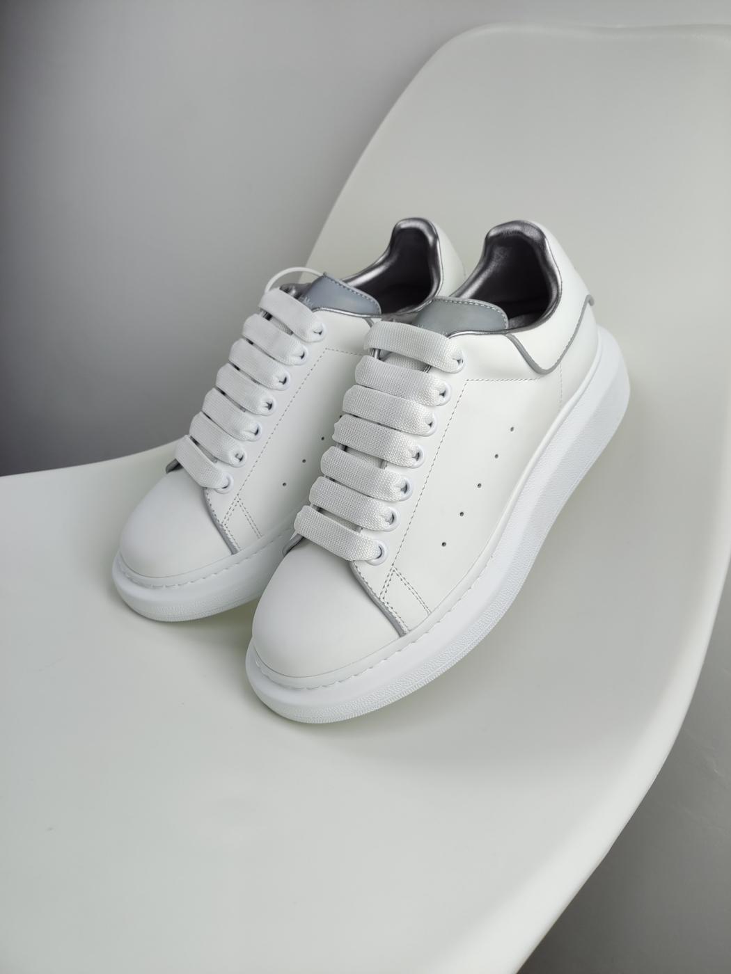 MC*QUEEN Sneakers Unisex -SALE -