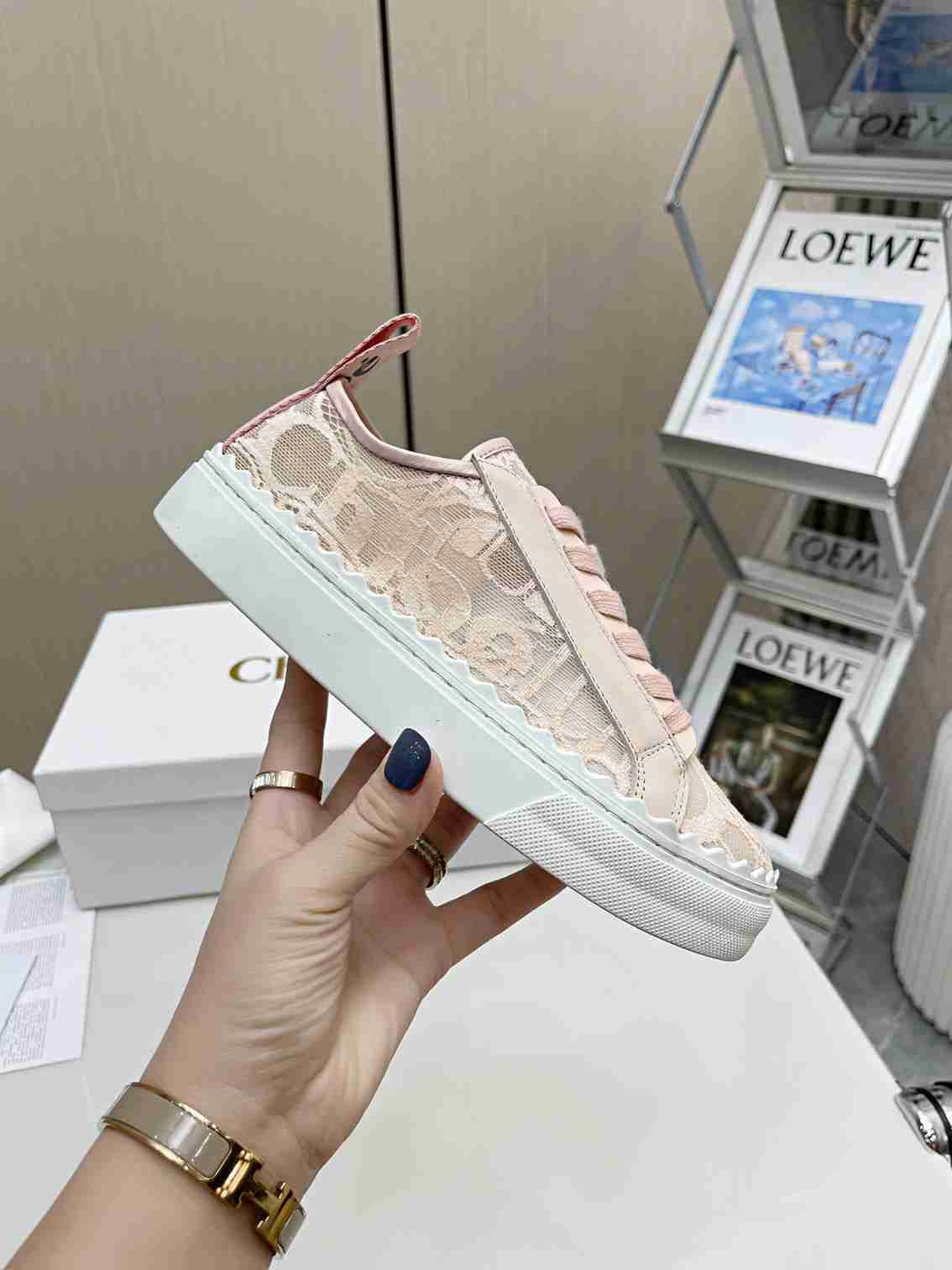 CLO Sneakers 2 Color's