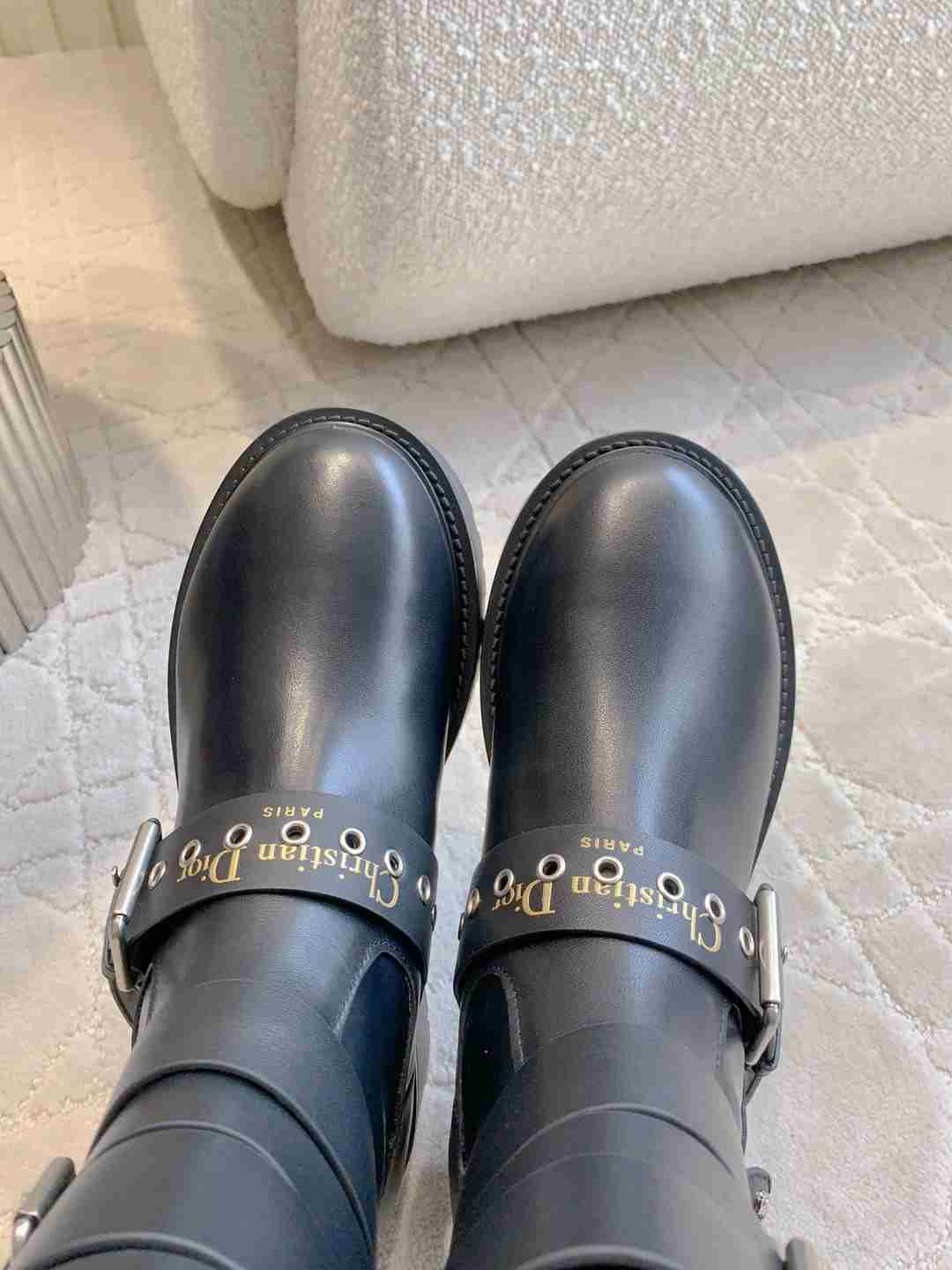 CHD  Woman Boots