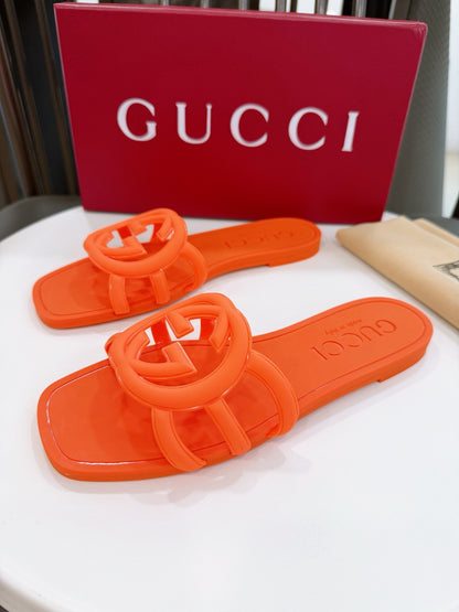 GU Slippers  Woman Size  5 Color's