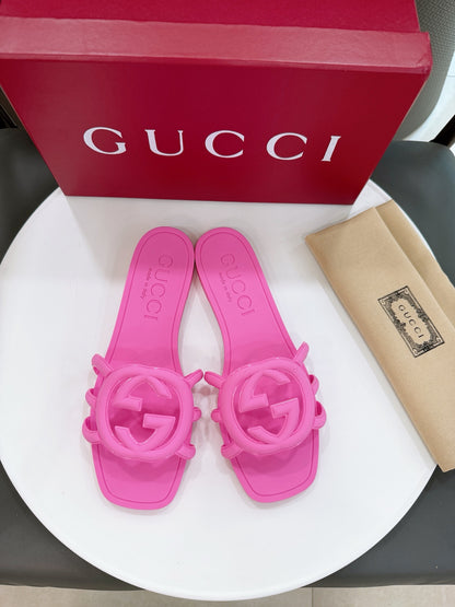 GU Slippers  Woman Size  5 Color's
