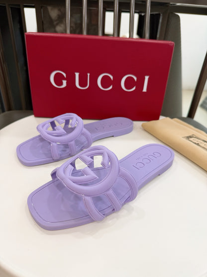 GU Slippers  Woman Size  5 Color's