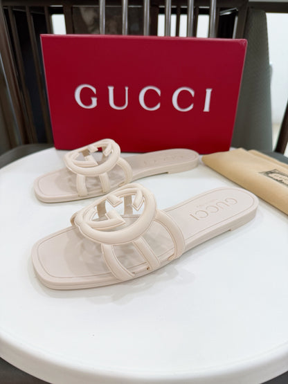 GU Slippers  Woman Size  5 Color's