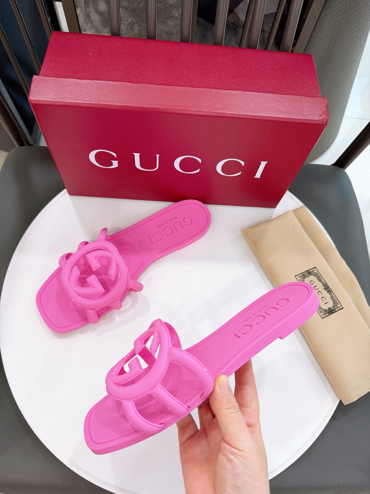 GU Slippers  Woman Size  5 Color's