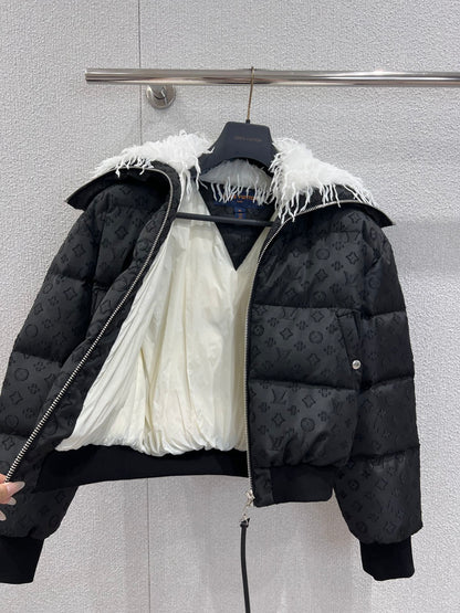LU Woman Feather Collar Puffer Jacket Limited 25/26 IOFF
