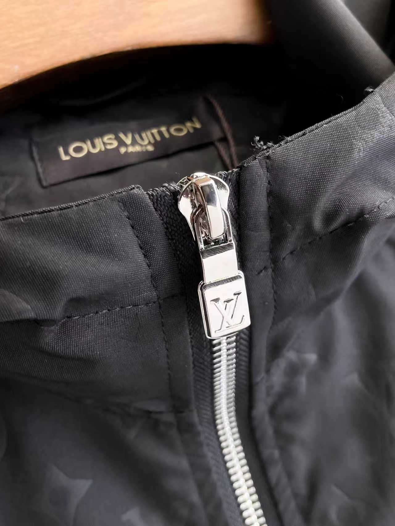 LU Man Jacket Windbreak Hoodie