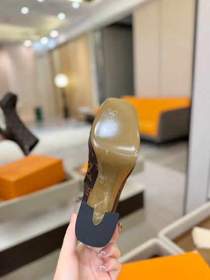 LU Low Boots High Heels