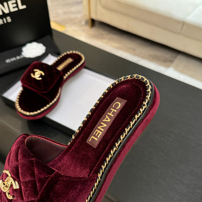 CHL  Slippers  2 Color's Woman