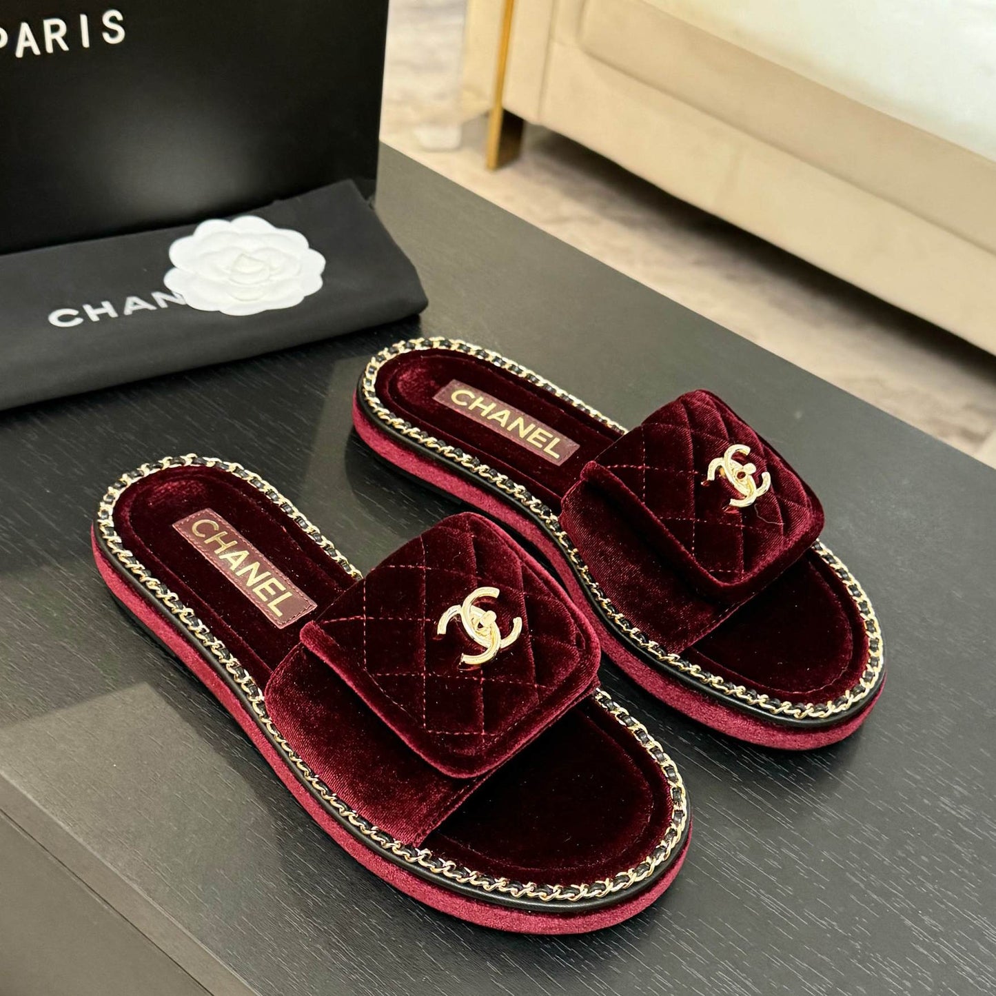 CHL  Slippers  2 Color's Woman