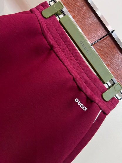 GU Jacket Woman Skirt set  GIF