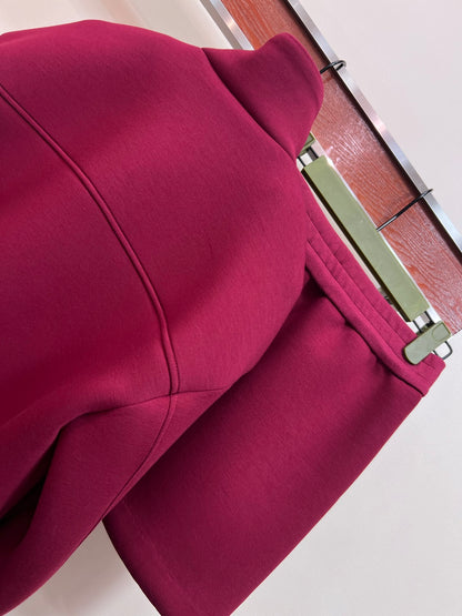 GU Jacket Woman Skirt set  GIF