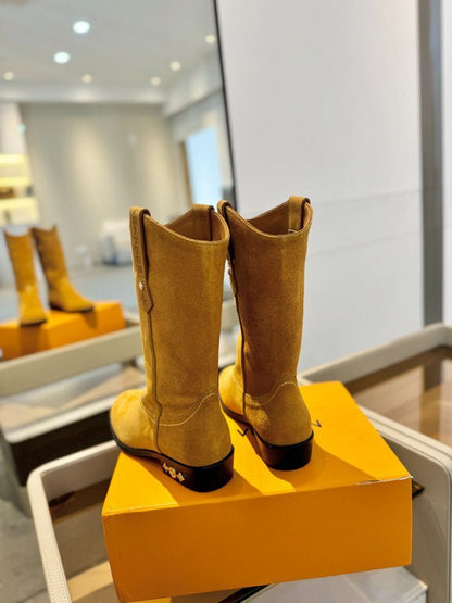LU  Suede Boots Woman