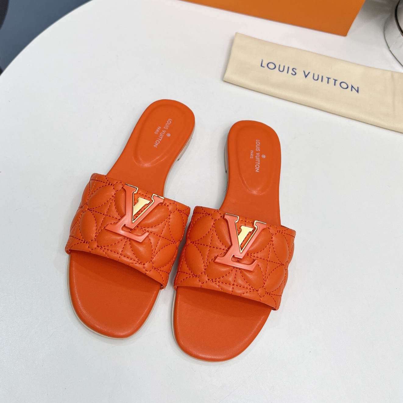 LU  Slippers  4 Color's Woman 42