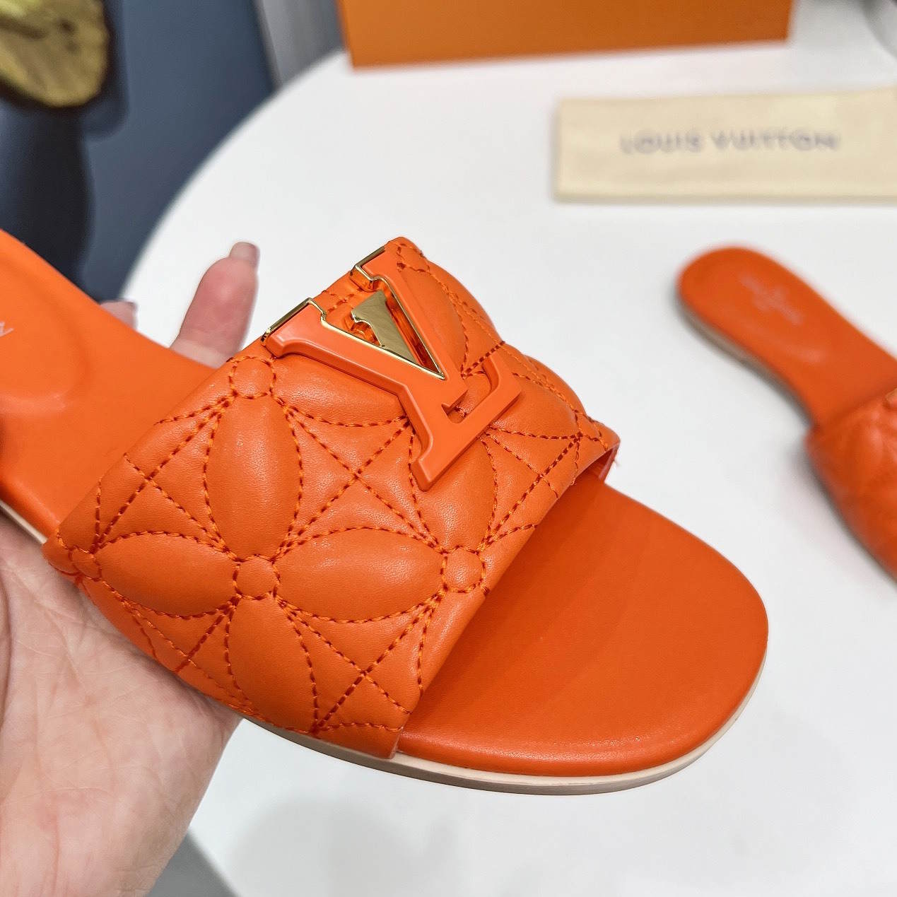 LU  Slippers  4 Color's Woman 42