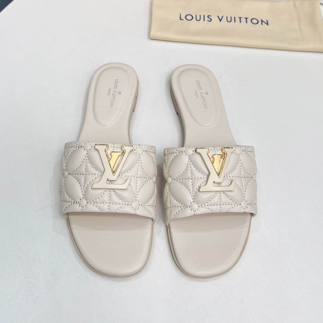LU  Slippers  4 Color's Woman 42