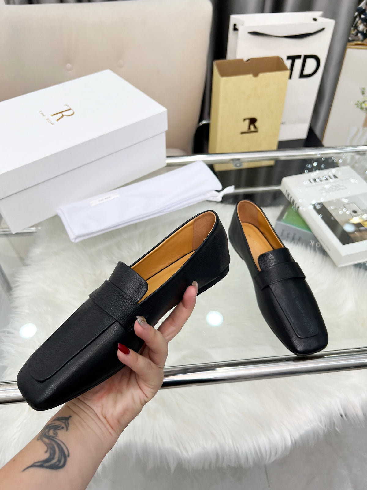 ROW Shoes  Woman