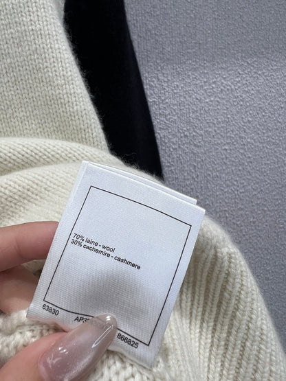 CHL Sweater Woman