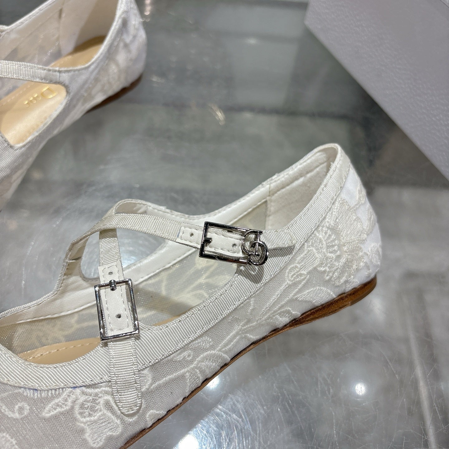 CHD shoes  Woman 2 Color's
