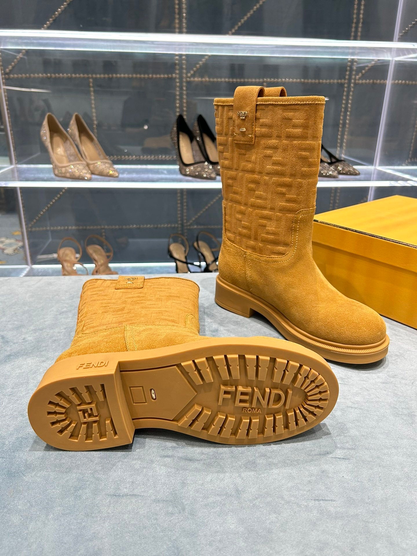 FEN Woman Boots 2 Color's