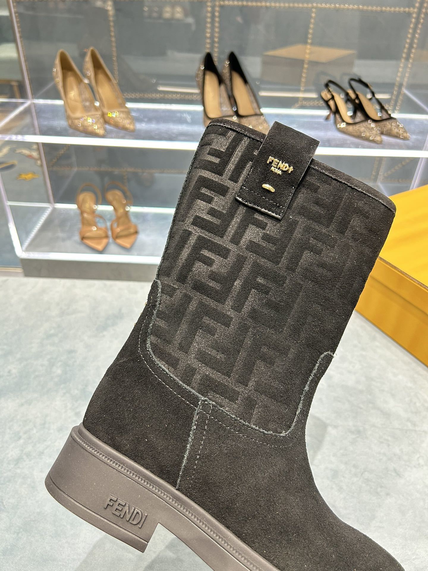 FEN Woman Boots 2 Color's