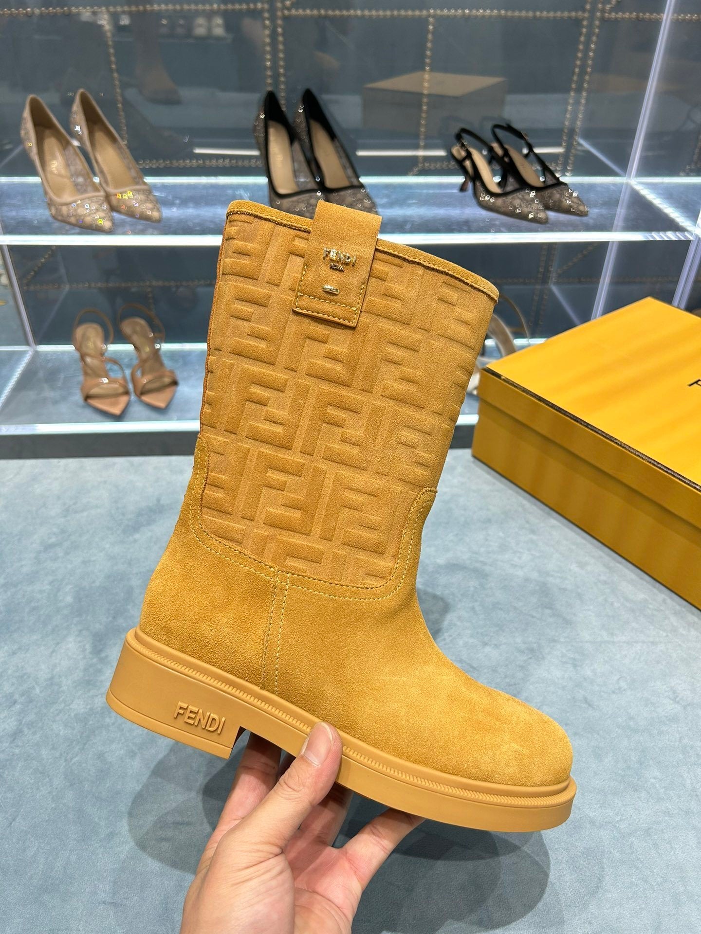 FEN Woman Boots 2 Color's