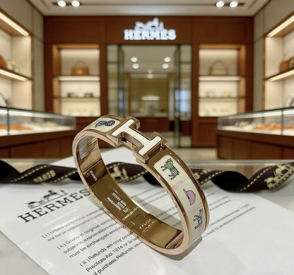HRM Fashion Bracelet