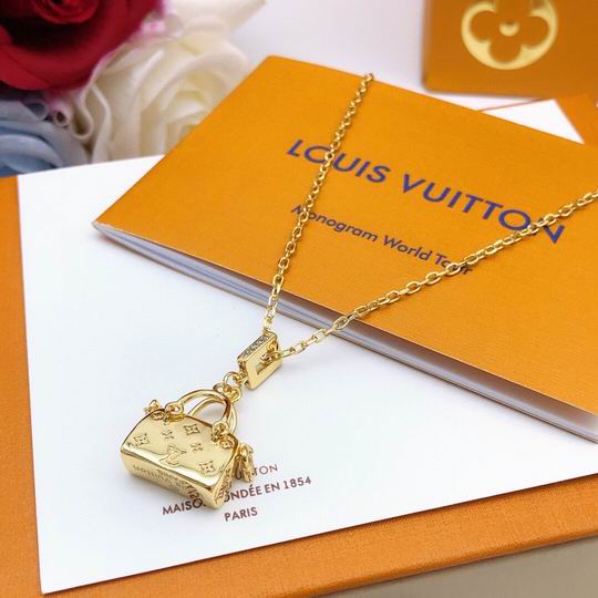 LU Fashion Necklace