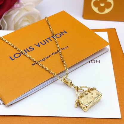 LU Fashion Necklace