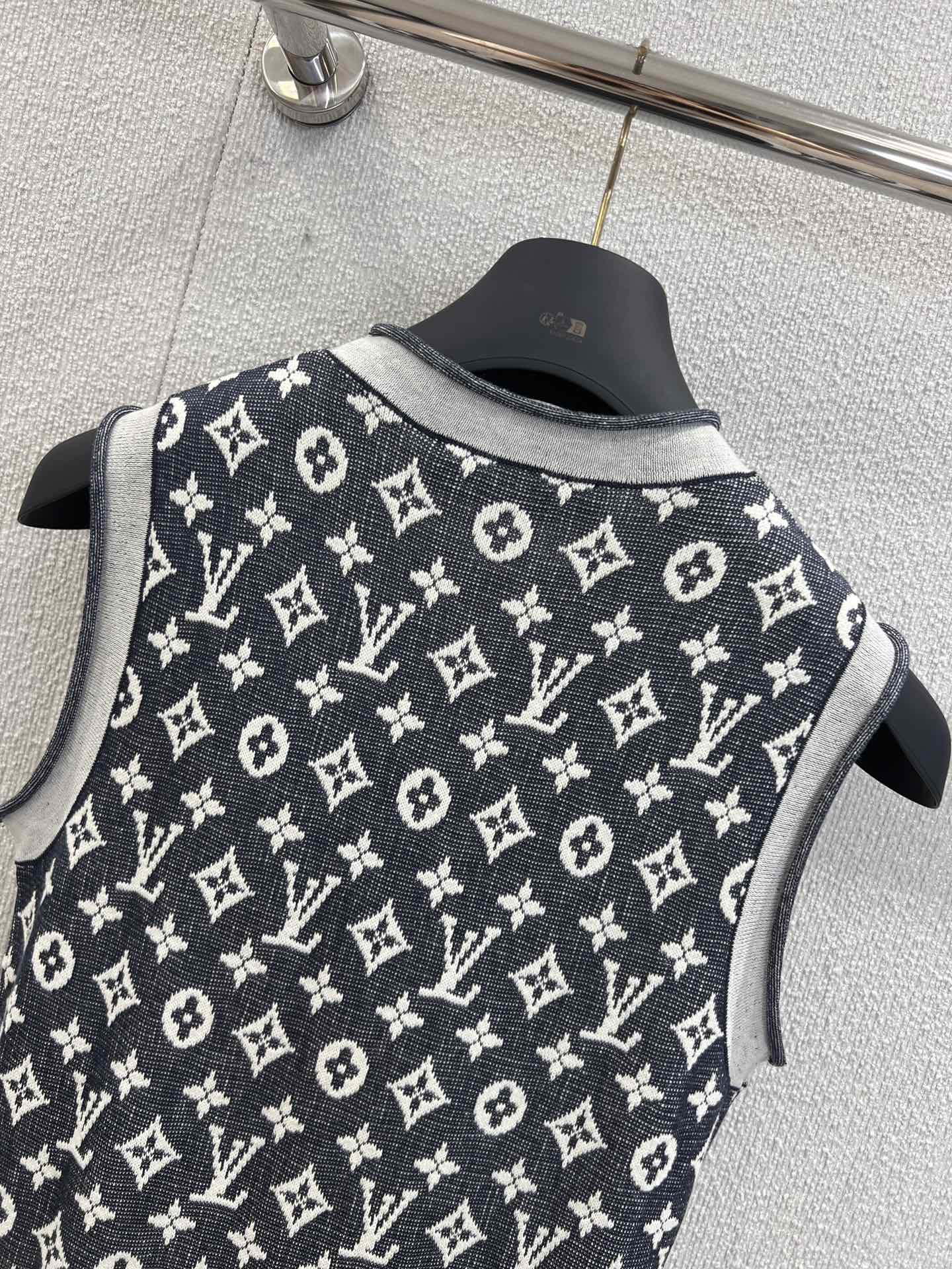 LU dress  Limited