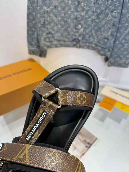 LU Sandals  Woman 42
