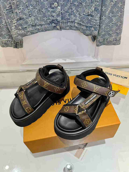 LU Sandals  Woman 42