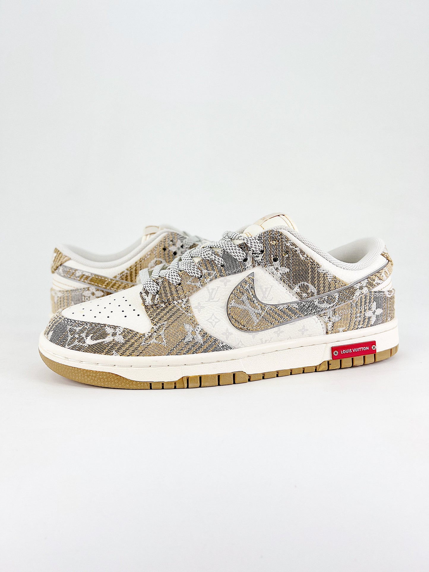 N*KE LU DUNK SB LOW Sneakers 46