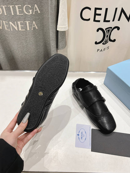 PRD Shoes  Woman 2 Color's