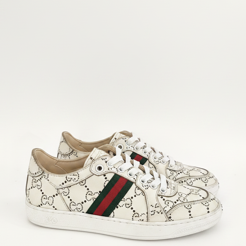 GU Sneakers  Man Size