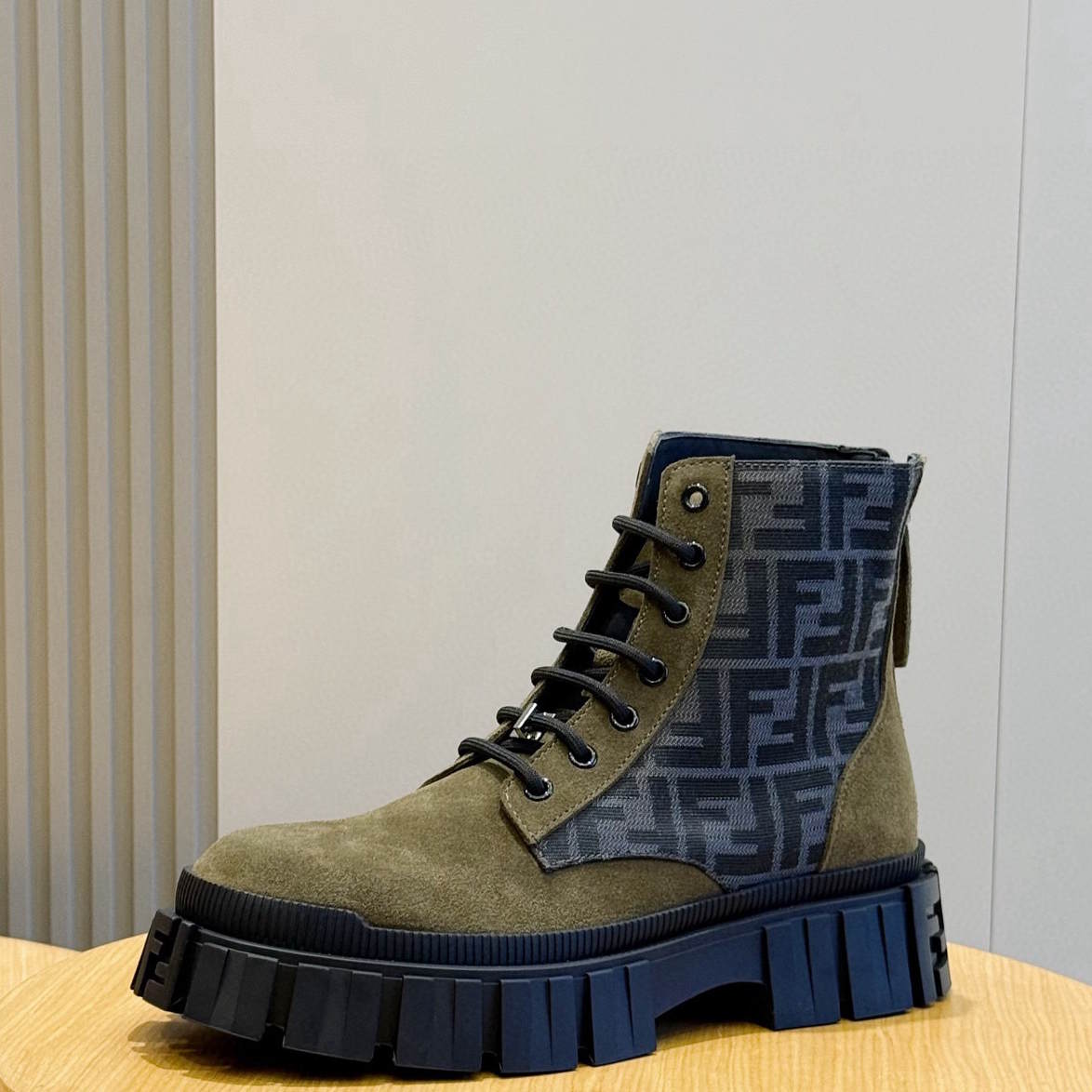 FEN Boots Man  2 Color 's