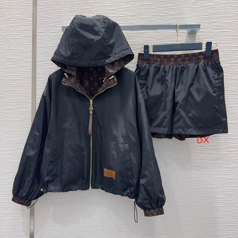 LU  Woman  Sport Suits Limited edition