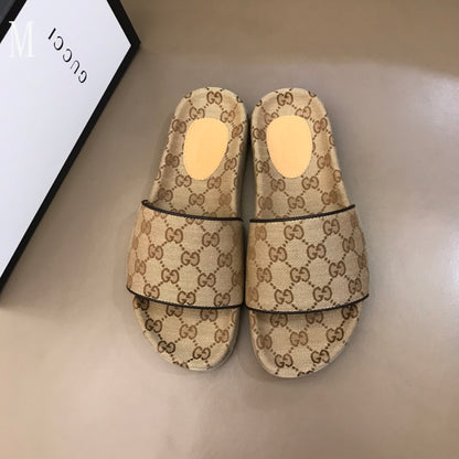 GU Slippers   Man