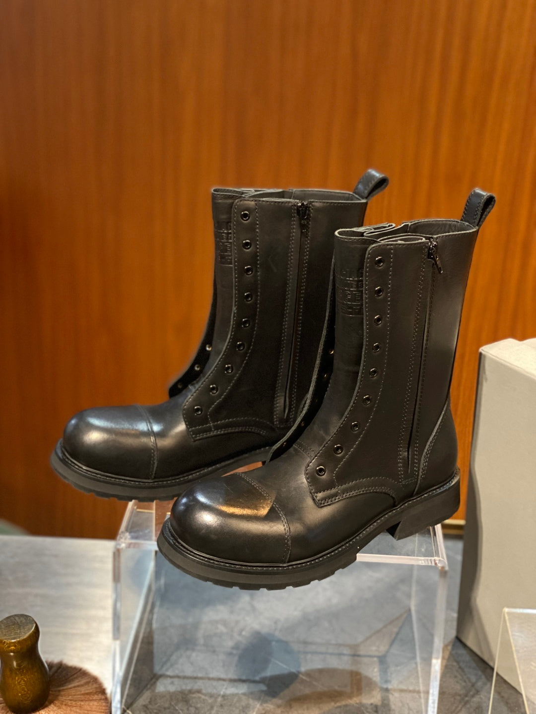 SNBAL  boots Man 46