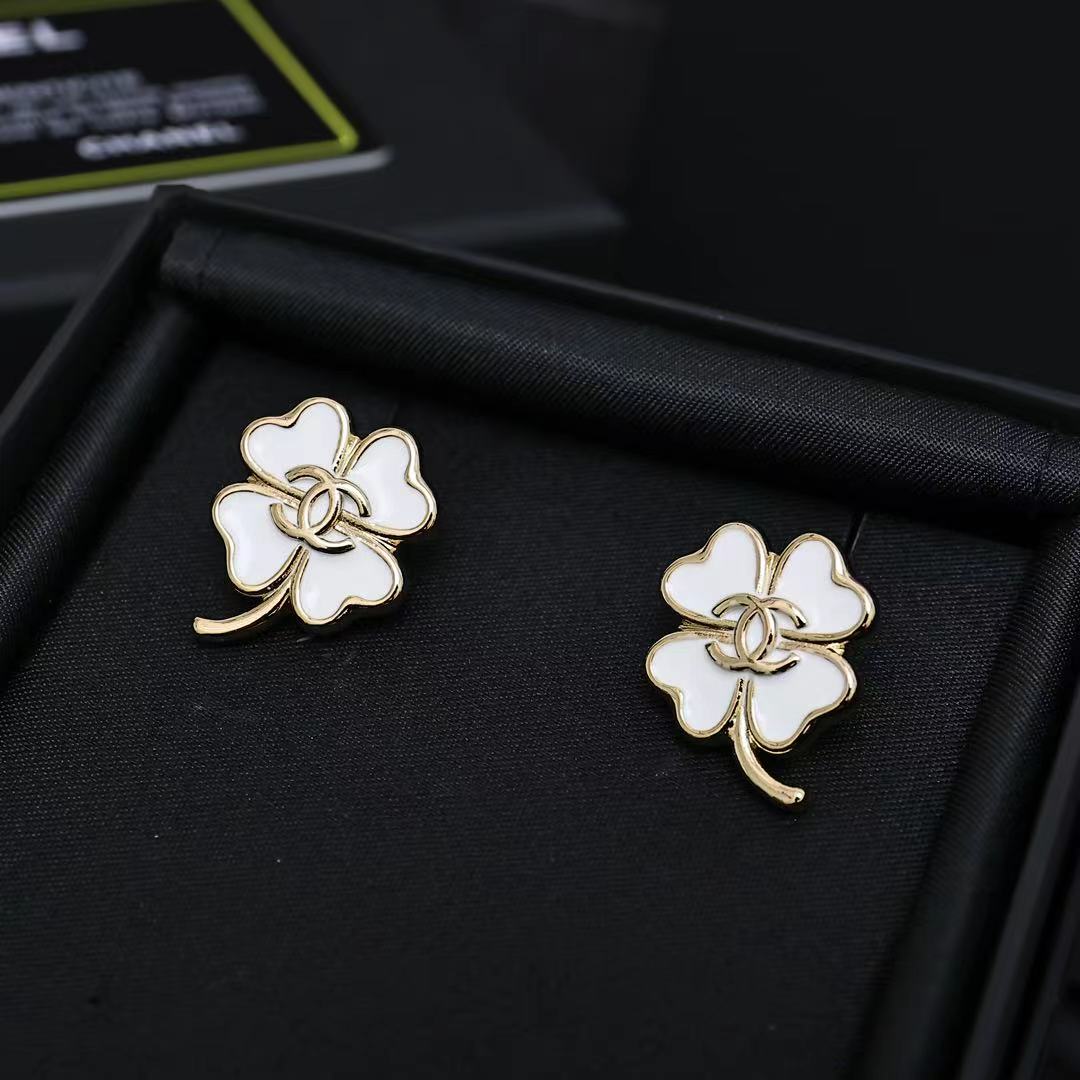 CHL Fashion Earrings