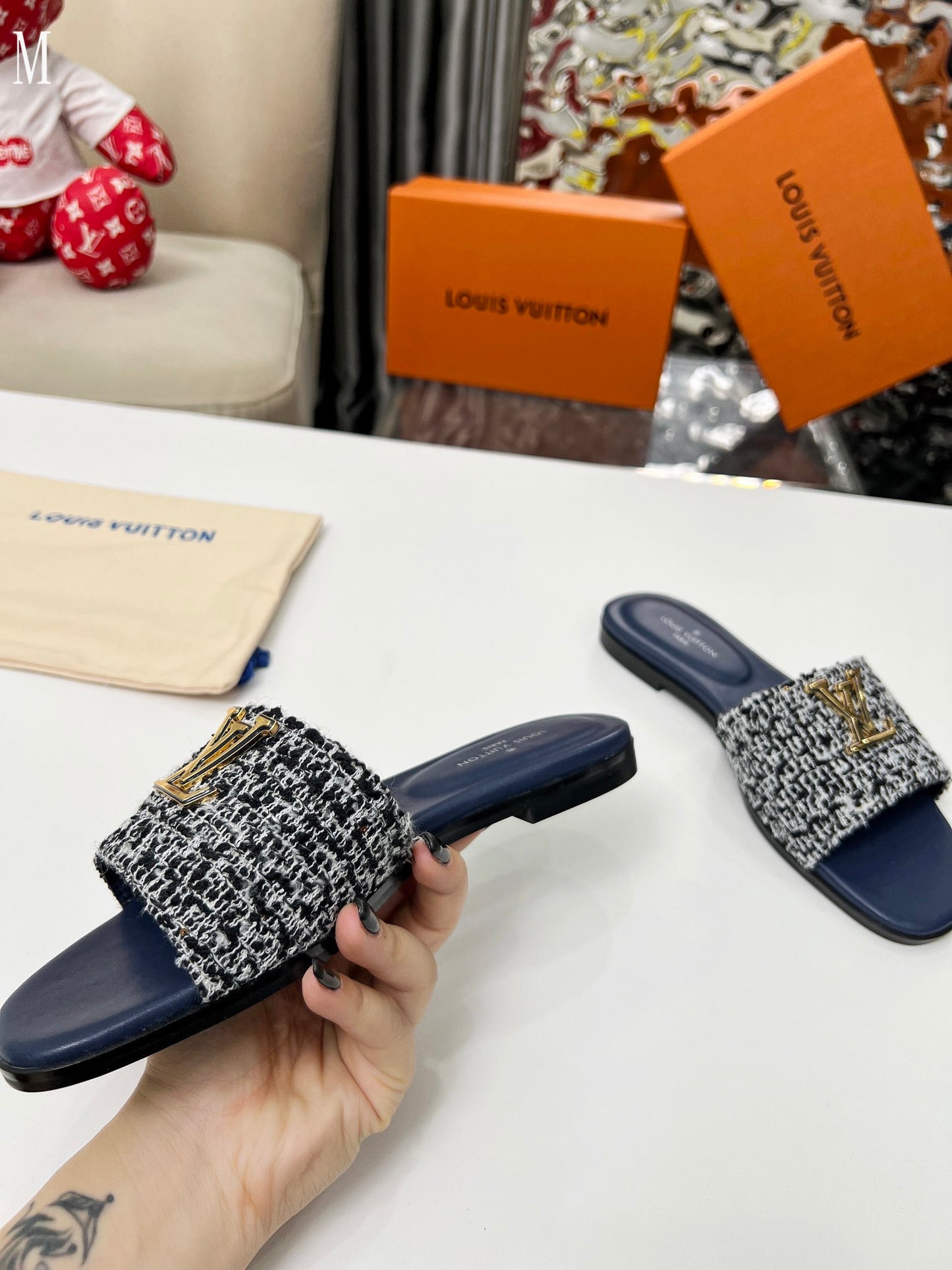 LU  Slippers  2 Color's Woman 42