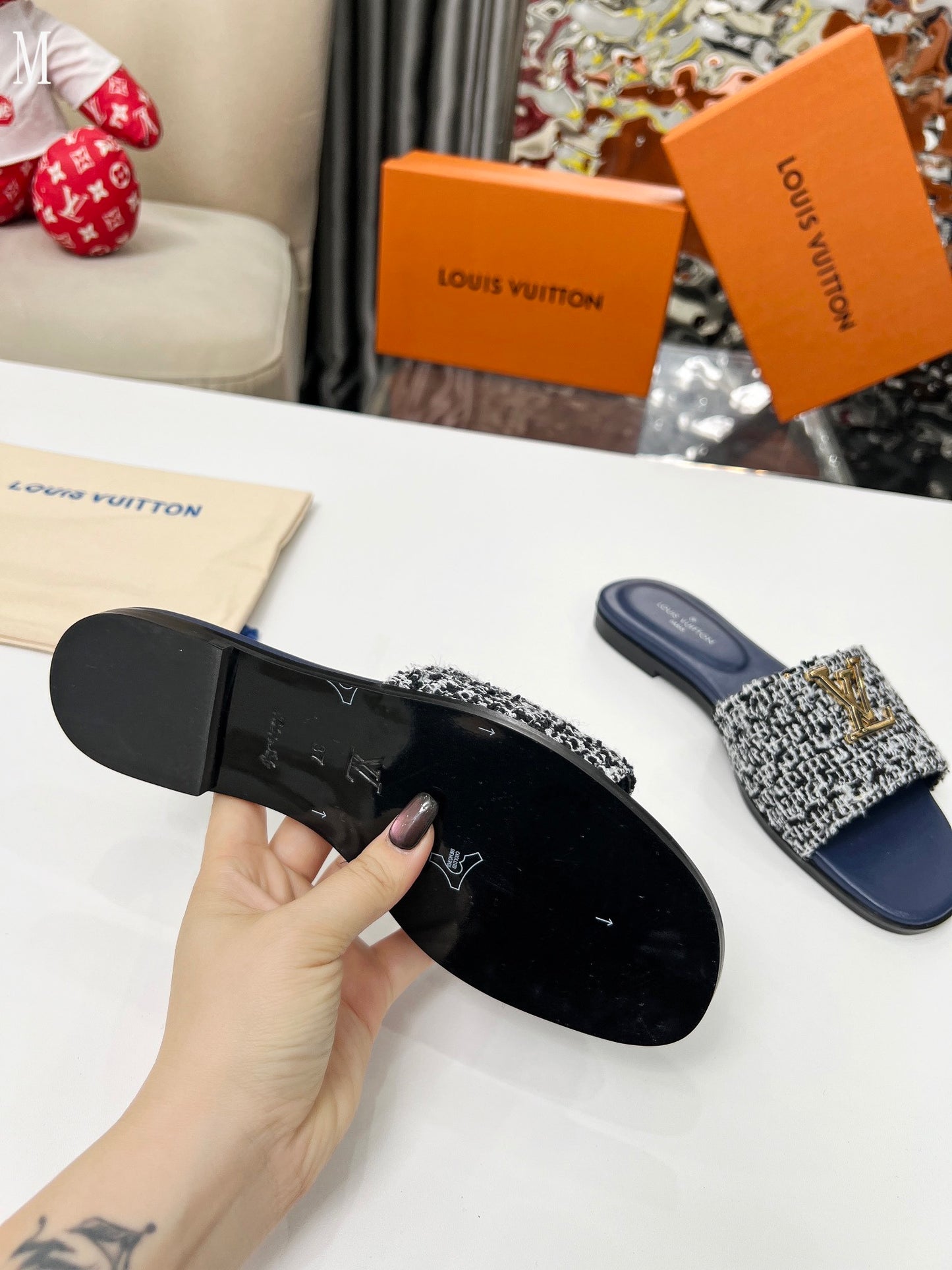 LU  Slippers  2 Color's Woman 42