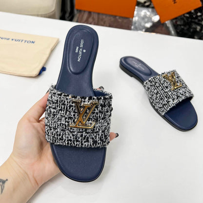 LU  Slippers  2 Color's Woman 42