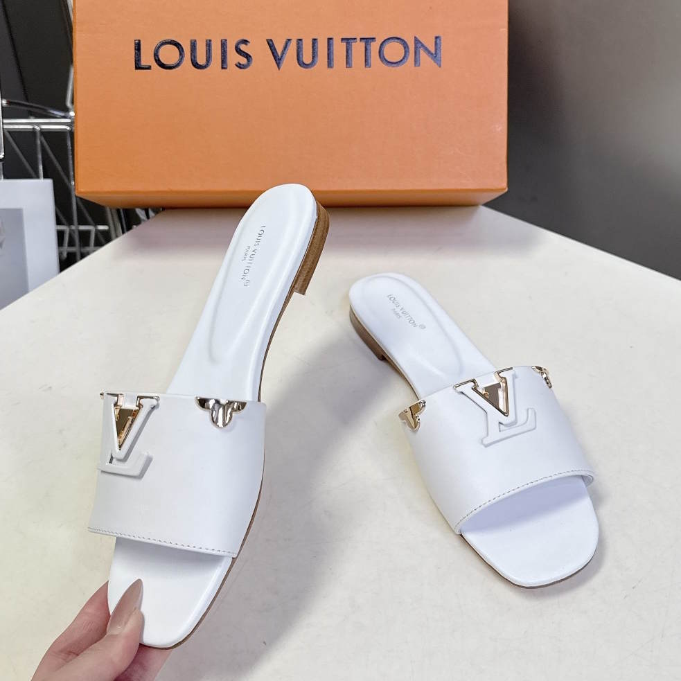 LU  slippers sandals  Woman 2 Color's