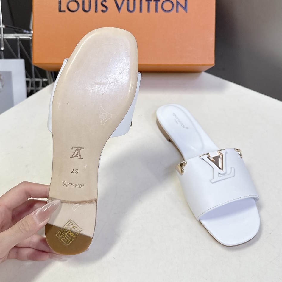 LU  slippers sandals  Woman 2 Color's