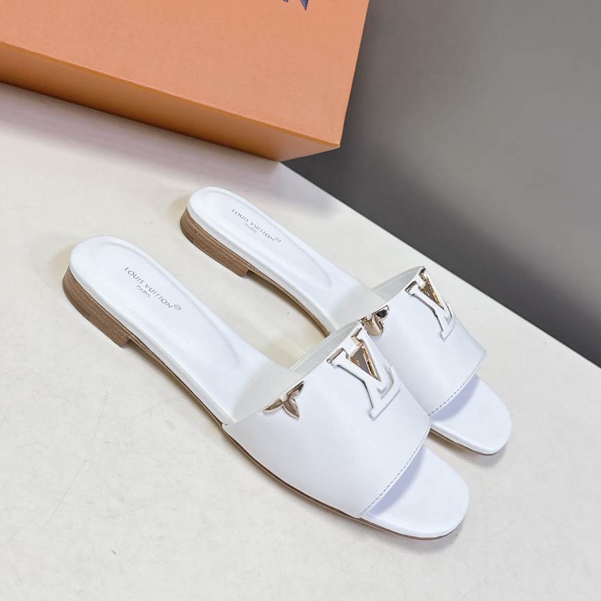 LU  slippers sandals  Woman 2 Color's