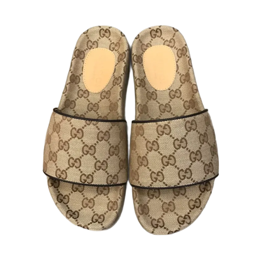 GU Slippers   Man