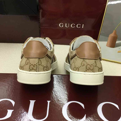 GU Sneakers Unisex
